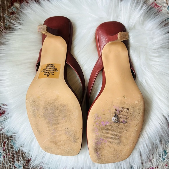 Express Heels - Picture 2 of 3